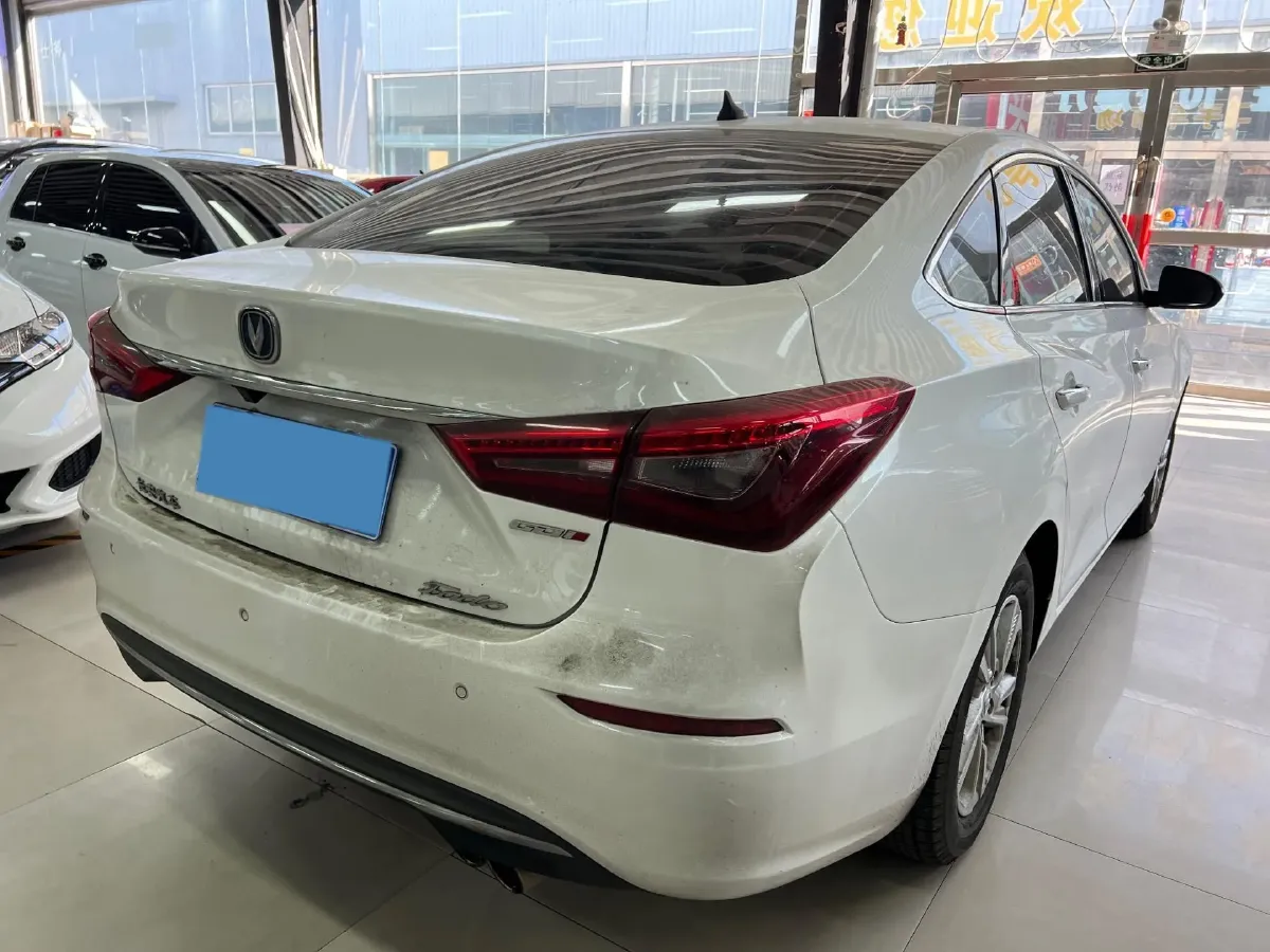 2019 ChangAn Eado 1.6L 128HP L4 5MT,autocango,china used car exporter,china ev exporter,chinese used car exporter,chinese used ev exporter