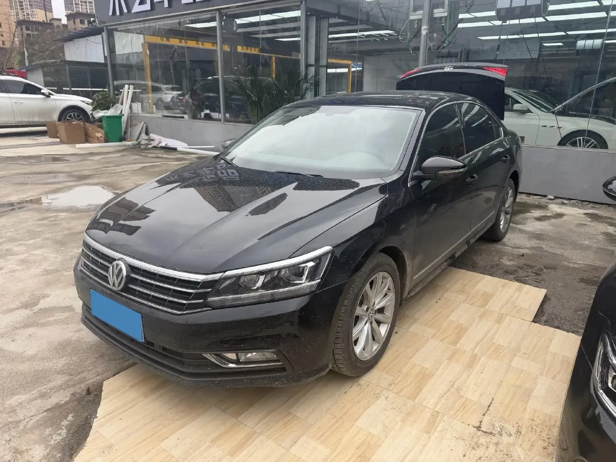 2017 Volkswagen Passat 1.8T 180HP L4 7DCT