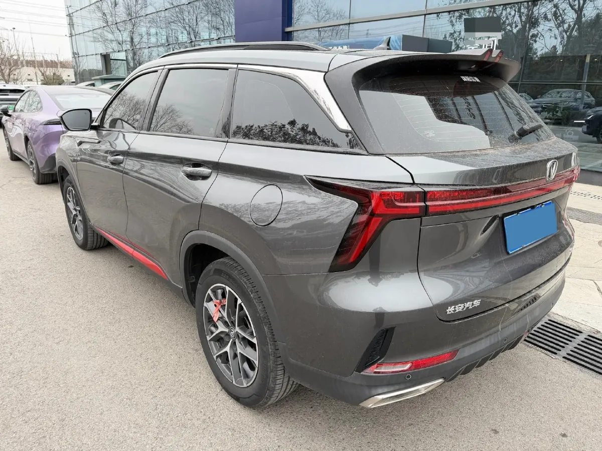 2022 ChangAn CS75 Plus 1.5T 188HP L4 8AT,autocango,china used car exporter,china ev exporter,chinese used car exporter,chinese used ev exporter