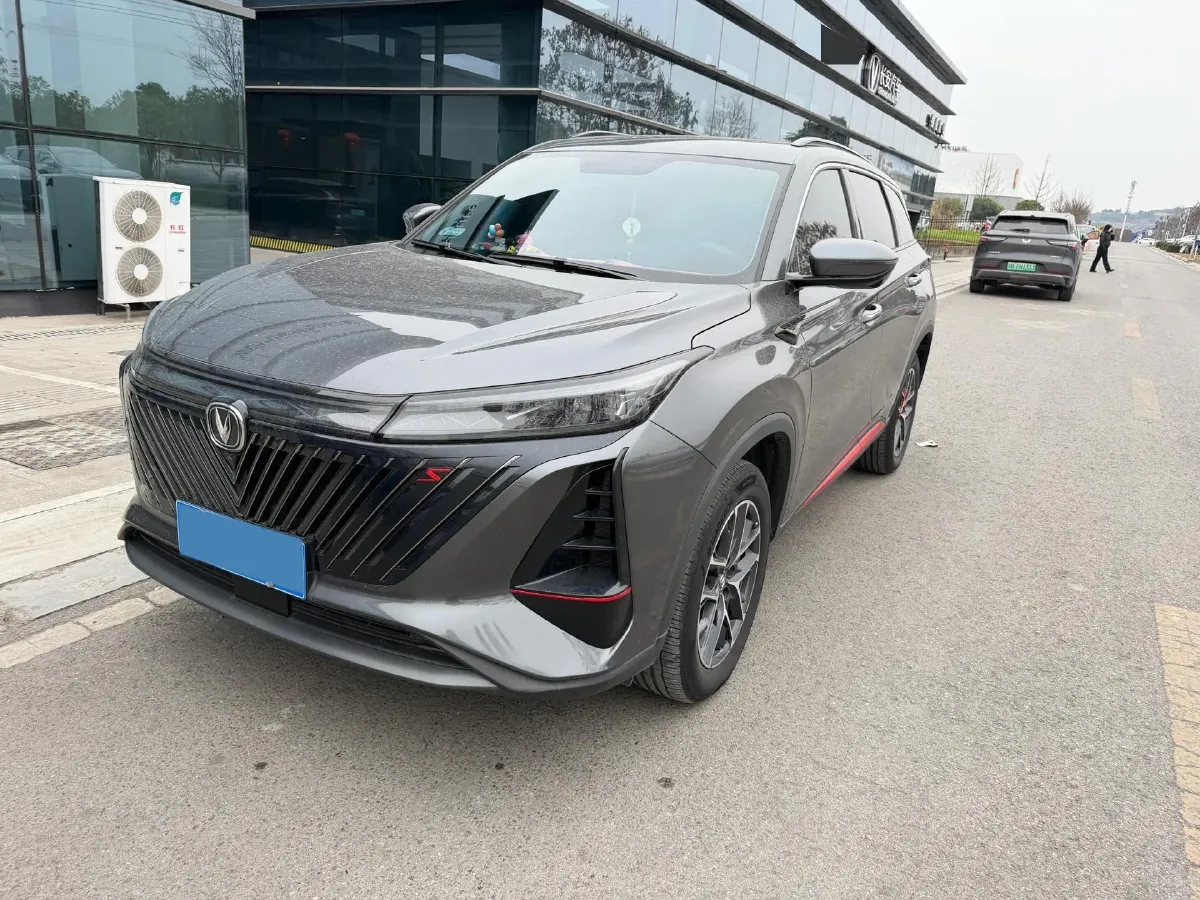 2022 ChangAn CS75 Plus 1.5T 188HP L4 8AT,autocango,china used car exporter,china ev exporter,chinese used car exporter,chinese used ev exporter