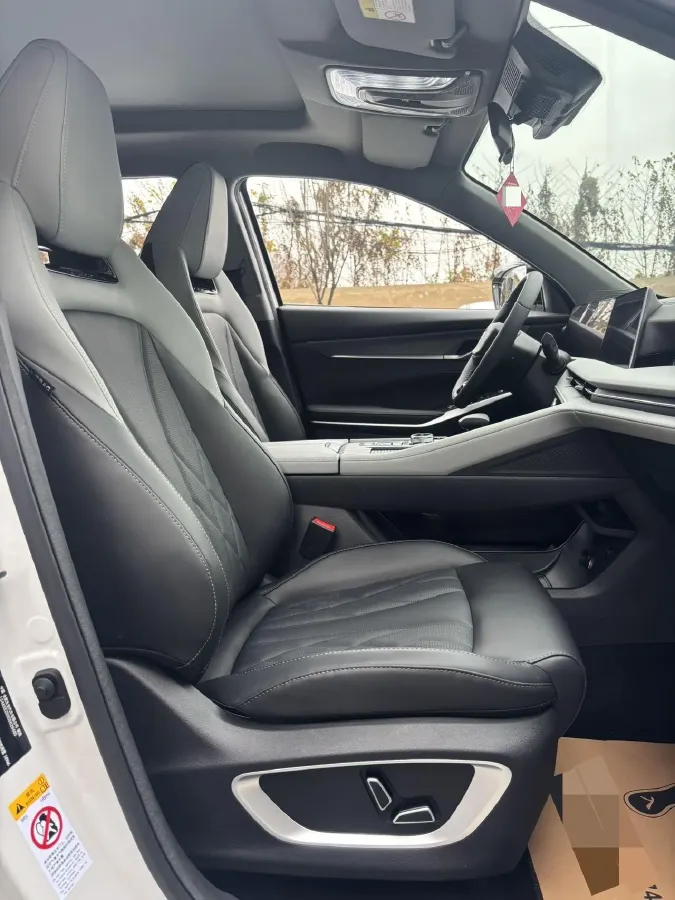 2024 ChangAn CS75 1.5T 188HP L4 7DCT,autocango,china used car exporter,china ev exporter,chinese used car exporter,chinese used ev exporter