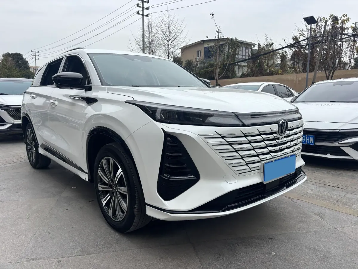 2024 ChangAn CS75 1.5T 188HP L4 7DCT,autocango,china used car exporter,china ev exporter,chinese used car exporter,chinese used ev exporter