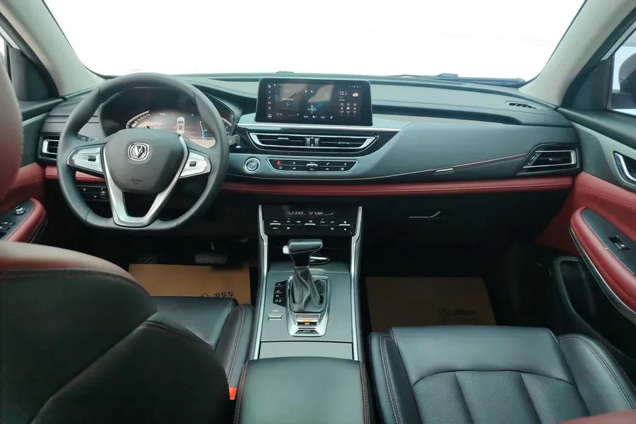 2023 ChangAn CS75 1.5T 188HP L4 7DCT,autocango,china used car exporter,china ev exporter,chinese used car exporter,chinese used ev exporter