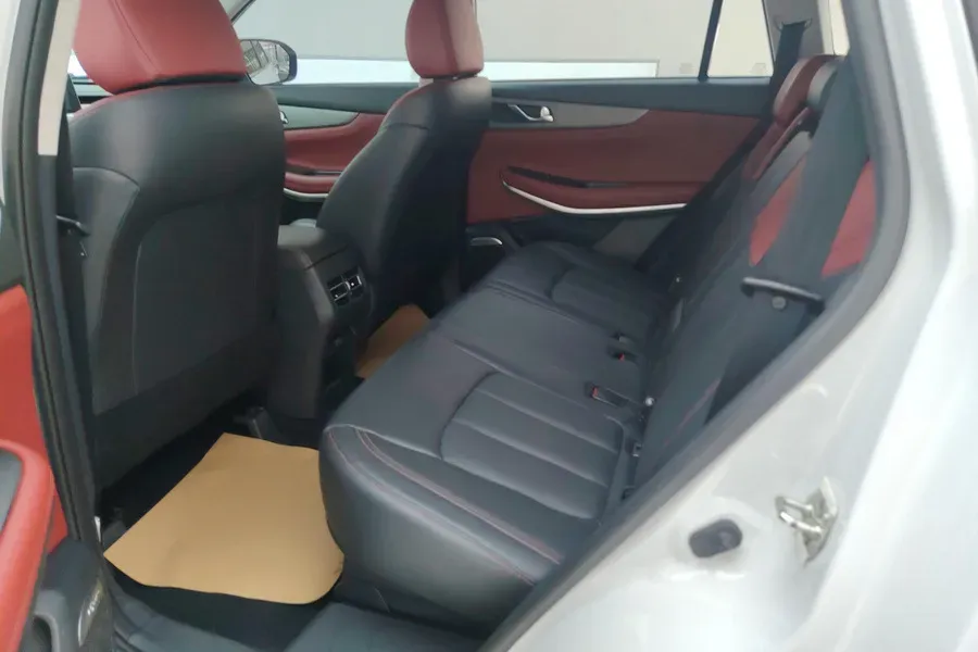 2023 ChangAn CS75 1.5T 188HP L4 7DCT,autocango,china used car exporter,china ev exporter,chinese used car exporter,chinese used ev exporter