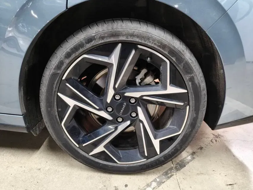 2024 LYNK&CO 07 EM-P 1.5T 163HP L4 3DHT PHEV 18.99KWH,autocango,china used car exporter,china ev exporter,chinese used car exporter,chinese used ev exporter