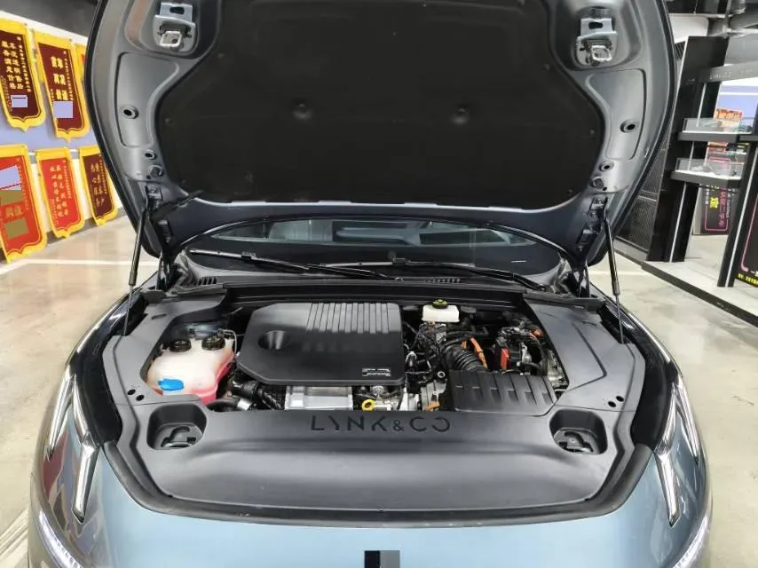 2024 LYNK&CO 07 EM-P 1.5T 163HP L4 3DHT PHEV 18.99KWH,autocango,china used car exporter,china ev exporter,chinese used car exporter,chinese used ev exporter