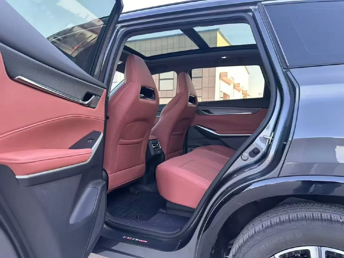 2024 ChangAn CS75 Plus 2.0T 233HP L4 8AT,autocango,china used car exporter,china ev exporter,chinese used car exporter,chinese used ev exporter