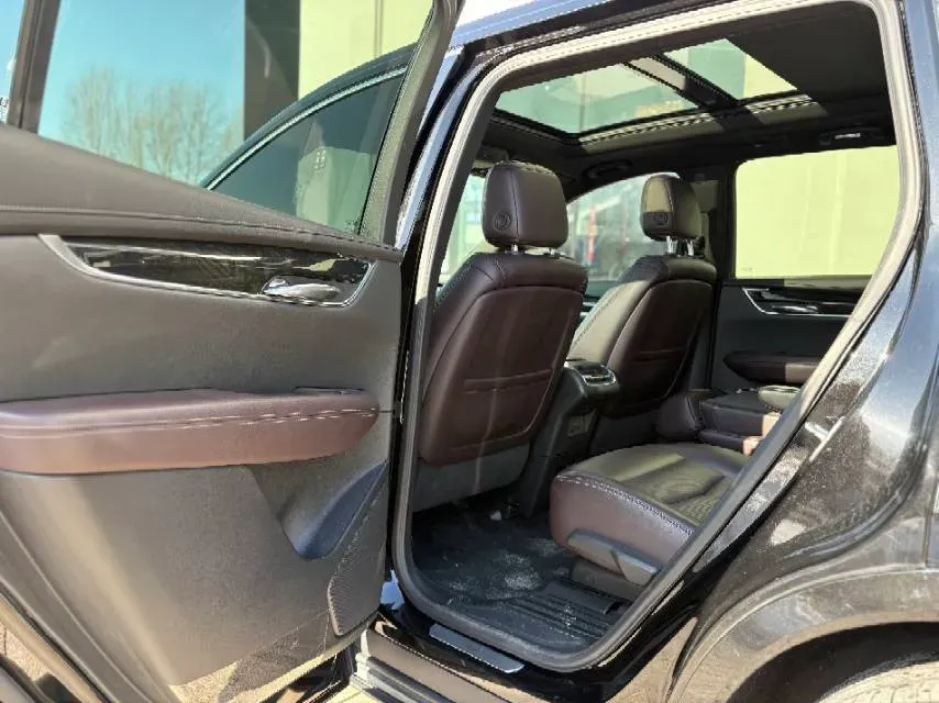 2021 Cadillac XT6 2.0T 237HP L4 9AT,autocango,china used car exporter,china ev exporter,chinese used car exporter,chinese used ev exporter