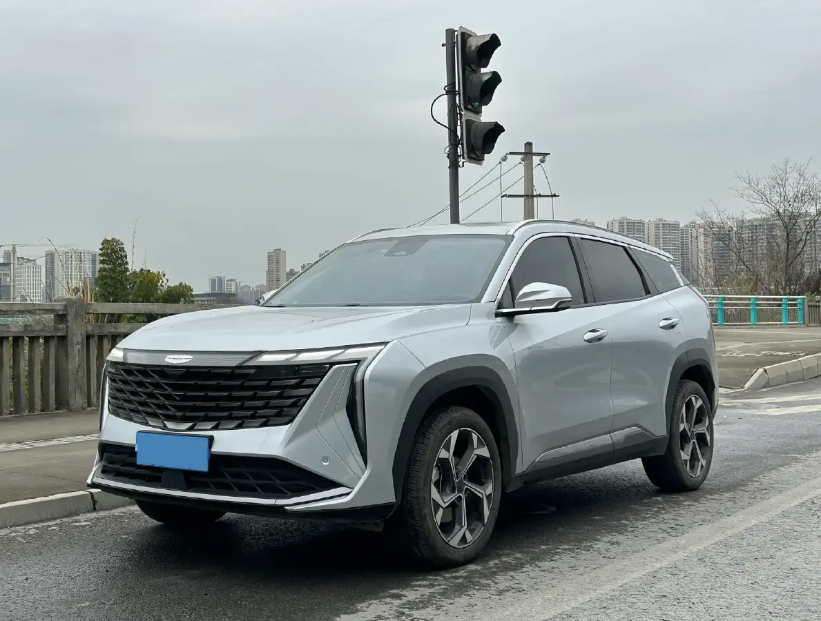 2024 Geely StarRay 1.5T 181HP L4 7DCT