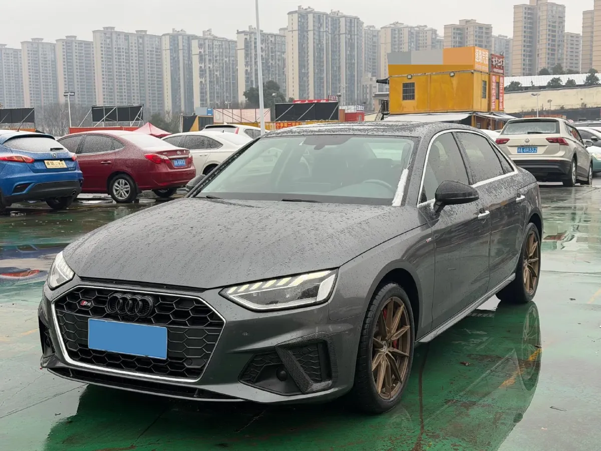 2020 Audi A4L 2.0T 190HP L4 7DCT,autocango,china used car exporter,china ev exporter,chinese used car exporter,chinese used ev exporter