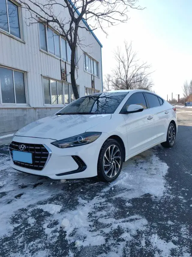 2020 Hyundai Elantra 1.5L 115HP L4 CVT