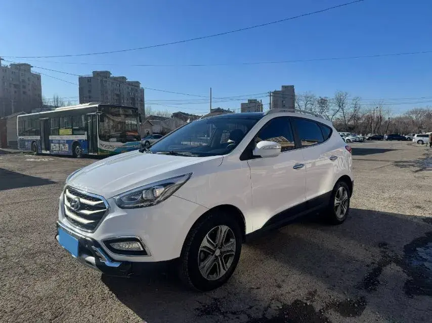 2015 Hyundai ix35 2.0L 165HP L4 6AT