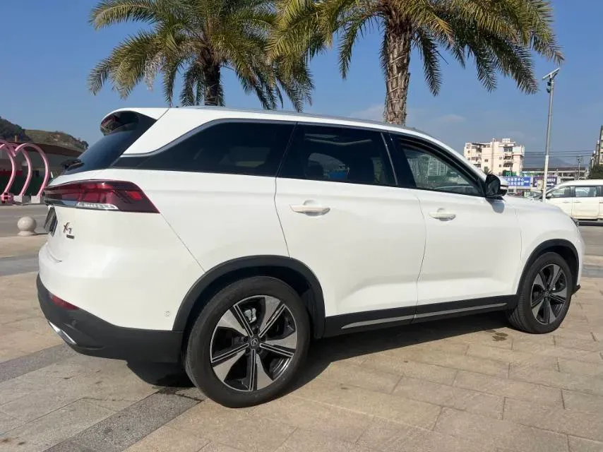 2024 ChangAn X7 PLUS 1.5T 188HP L4 7DCT,autocango,china used car exporter,china ev exporter,chinese used car exporter,chinese used ev exporter