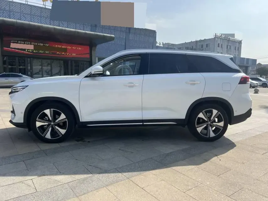 2024 ChangAn X7 PLUS 1.5T 188HP L4 7DCT,autocango,china used car exporter,china ev exporter,chinese used car exporter,chinese used ev exporter