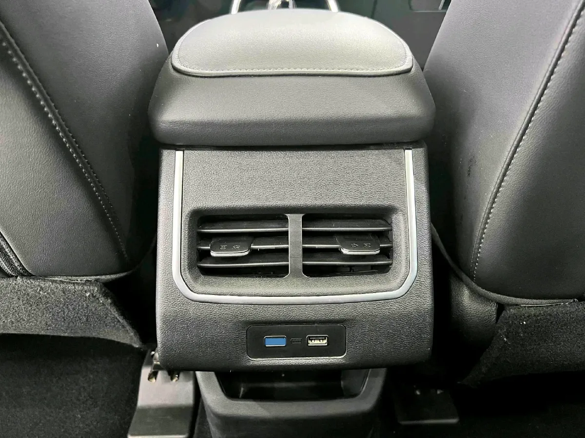 2021 Haval H6 1.5T 150HP L4 7DCT,autocango,china used car exporter,china ev exporter,chinese used car exporter,chinese used ev exporter