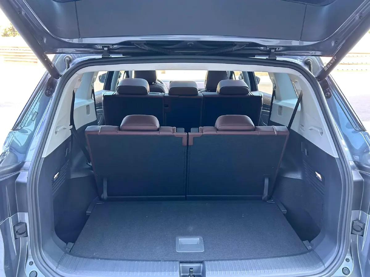 2023 Volkswagen ID.6 X BEV 83.4KWH,autocango,china used car exporter,china ev exporter,chinese used car exporter,chinese used ev exporter