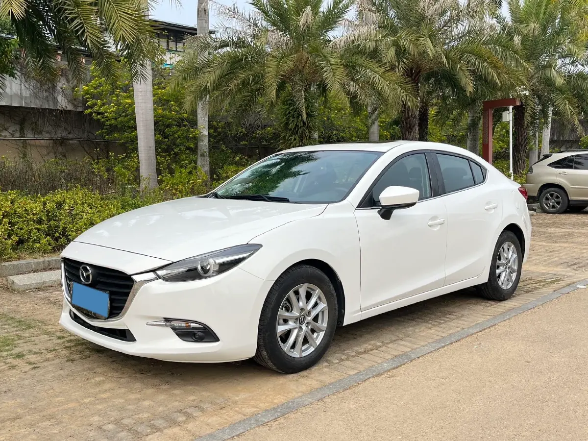 2019 Mazda 3 Axela 1.5L 117HP L4 6AT