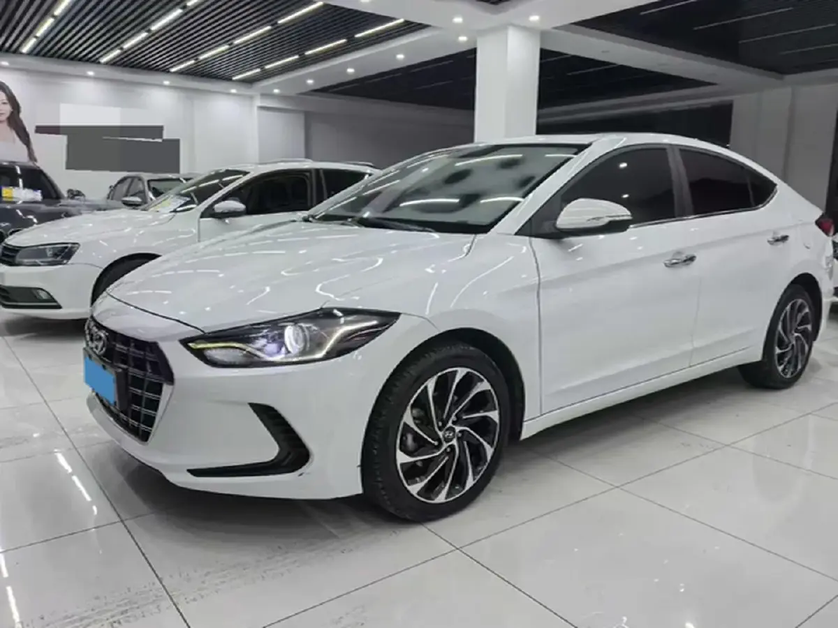 2020 Hyundai Elantra 1.5L 115HP L4 CVT