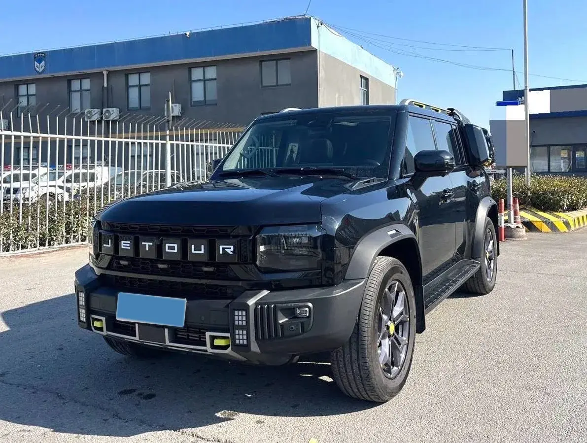 2023 Jetour Traveller 2.0T 254HP L4 7DCT