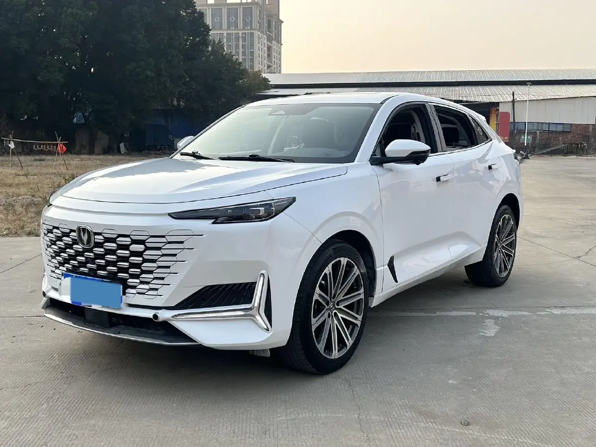 2021 ChangAn UNI-K 2.0T 233HP L4 8AT
