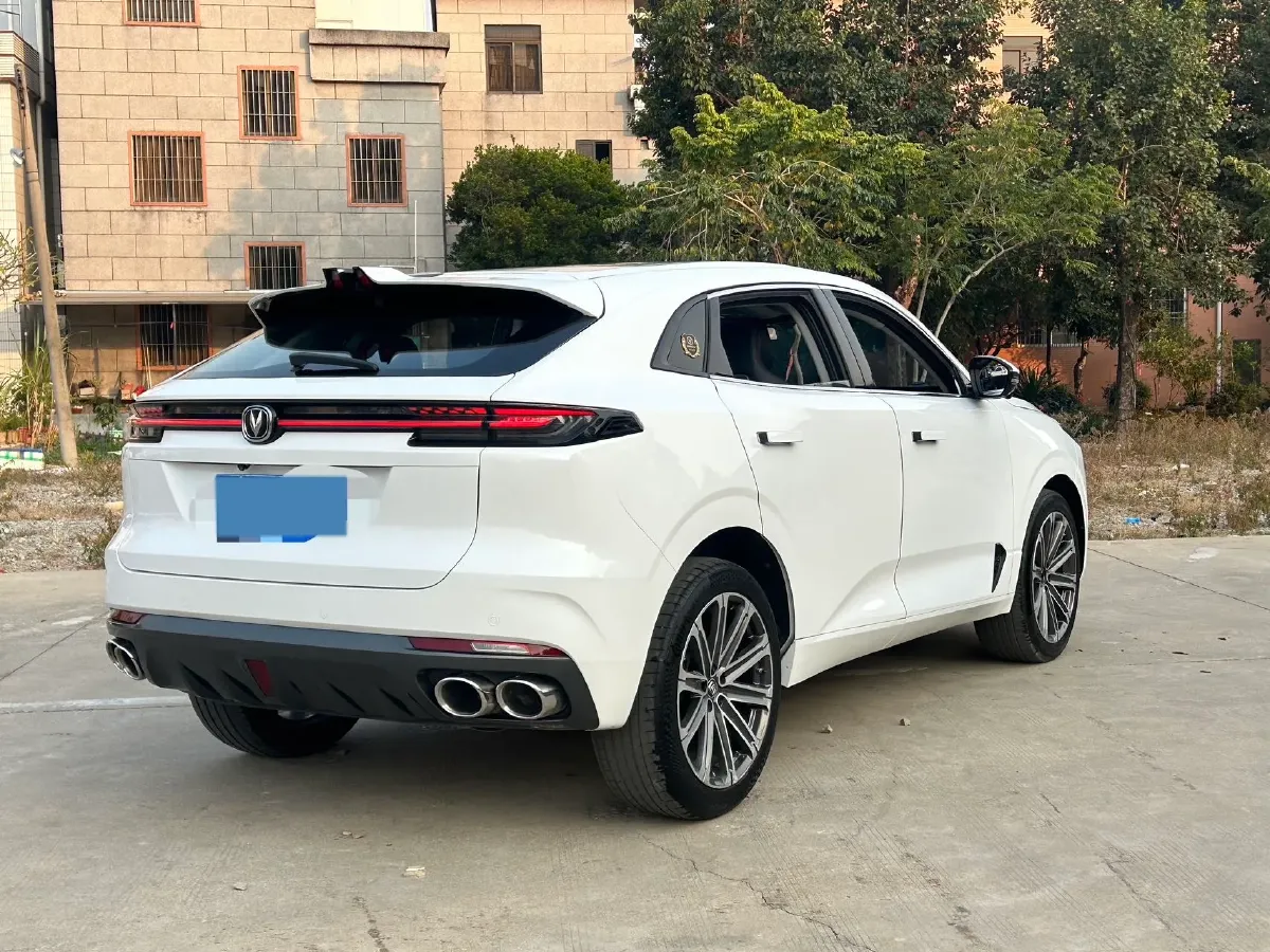 2021 ChangAn UNI-K 2.0T 233HP L4 8AT,autocango,china used car exporter,china ev exporter,chinese used car exporter,chinese used ev exporter