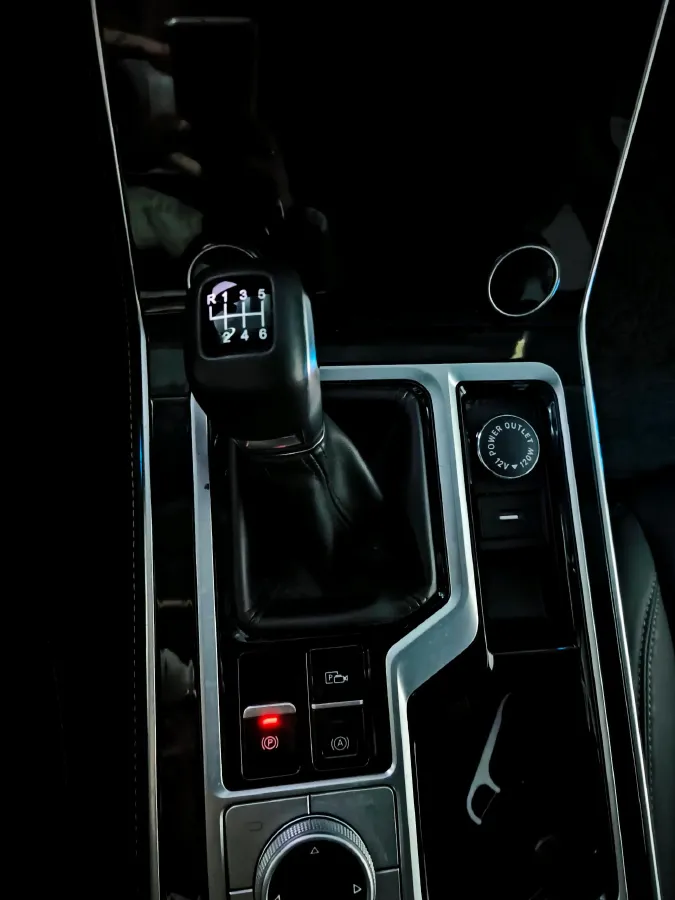 2021 Jetour X90 Plus 1.5T 156HP L4 6MT,autocango,china used car exporter,china ev exporter,chinese used car exporter,chinese used ev exporter