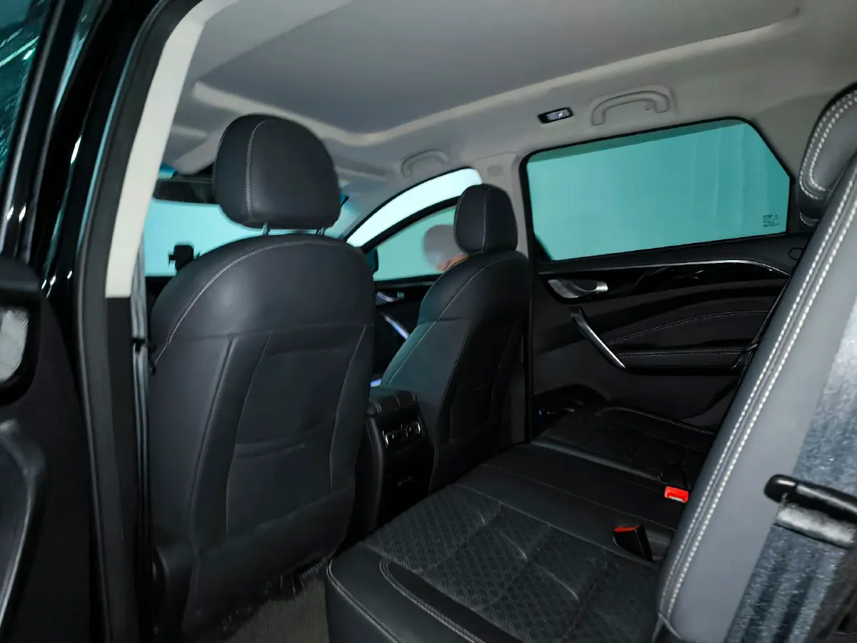 2021 Jetour X90 Plus 1.5T 156HP L4 6MT,autocango,china used car exporter,china ev exporter,chinese used car exporter,chinese used ev exporter