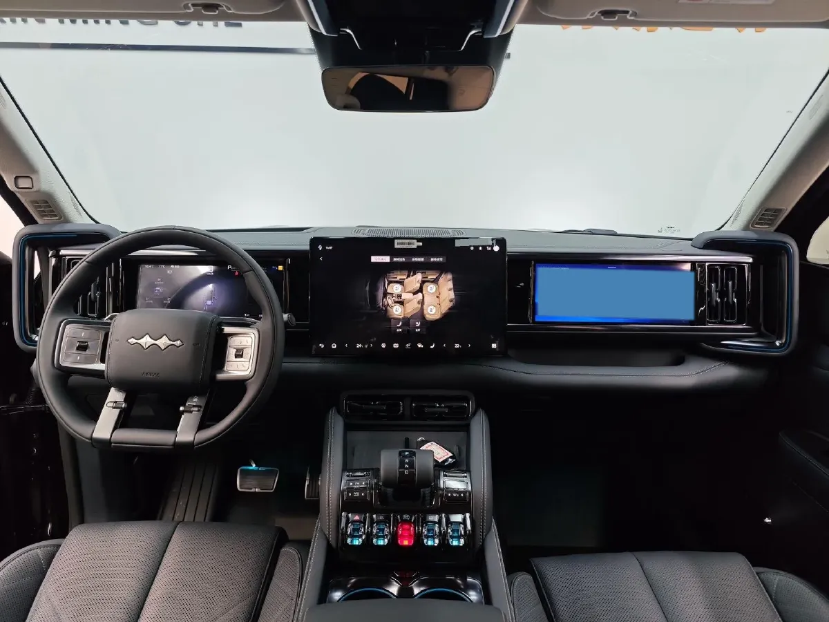 2025 FangChengBao Bao 5 1.5T 194HP L4 E-CVT PHEV 31.8KWH,autocango,china used car exporter,china ev exporter,chinese used car exporter,chinese used ev exporter