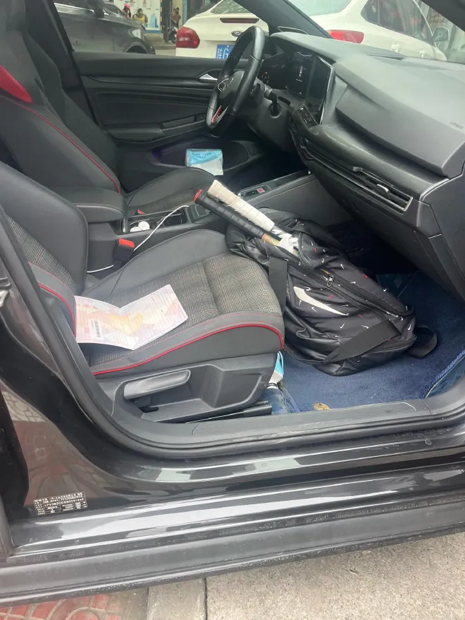 2021 Volkswagen GolfGTI 2.0T 220HP L4 7DCT,autocango,china used car exporter,china ev exporter,chinese used car exporter,chinese used ev exporter