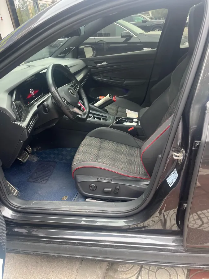 2021 Volkswagen GolfGTI 2.0T 220HP L4 7DCT,autocango,china used car exporter,china ev exporter,chinese used car exporter,chinese used ev exporter