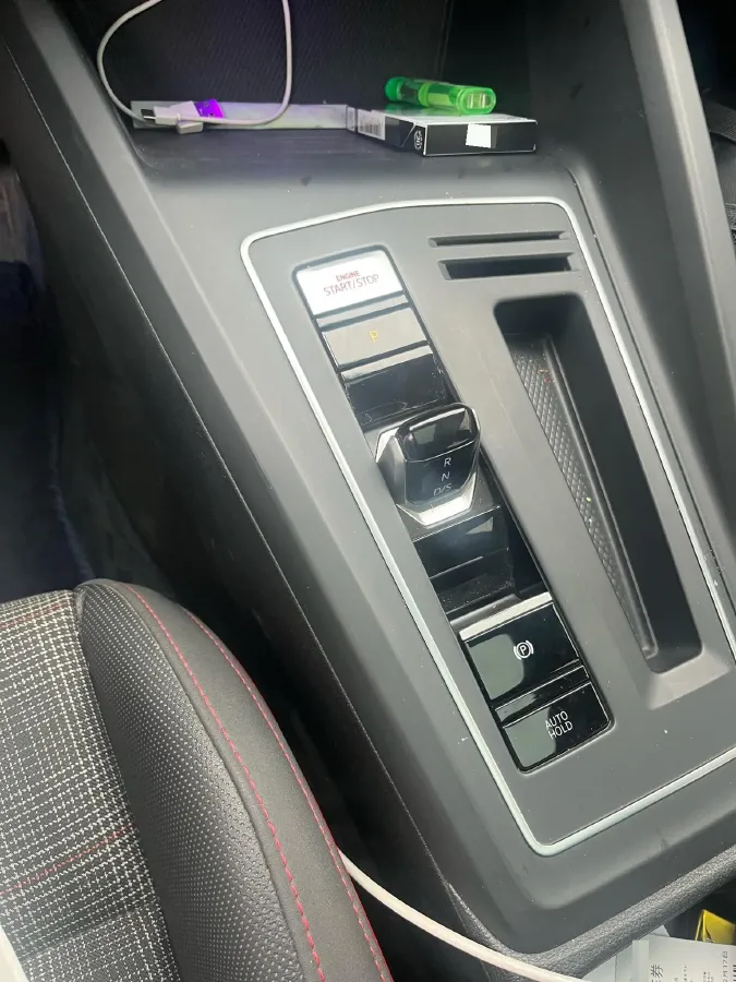 2021 Volkswagen GolfGTI 2.0T 220HP L4 7DCT,autocango,china used car exporter,china ev exporter,chinese used car exporter,chinese used ev exporter