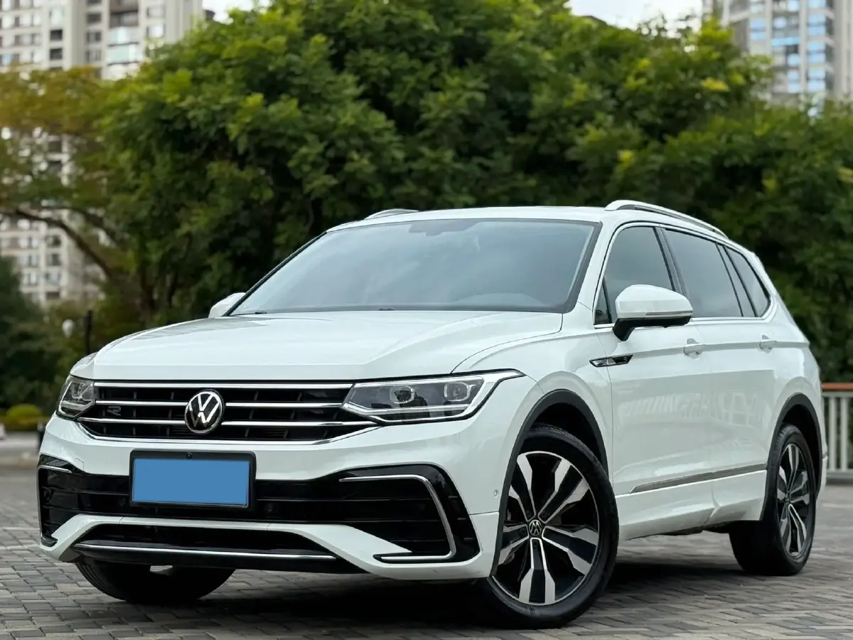 2024 Volkswagen Tiguan L 2.0T 186HP L4 7DCT