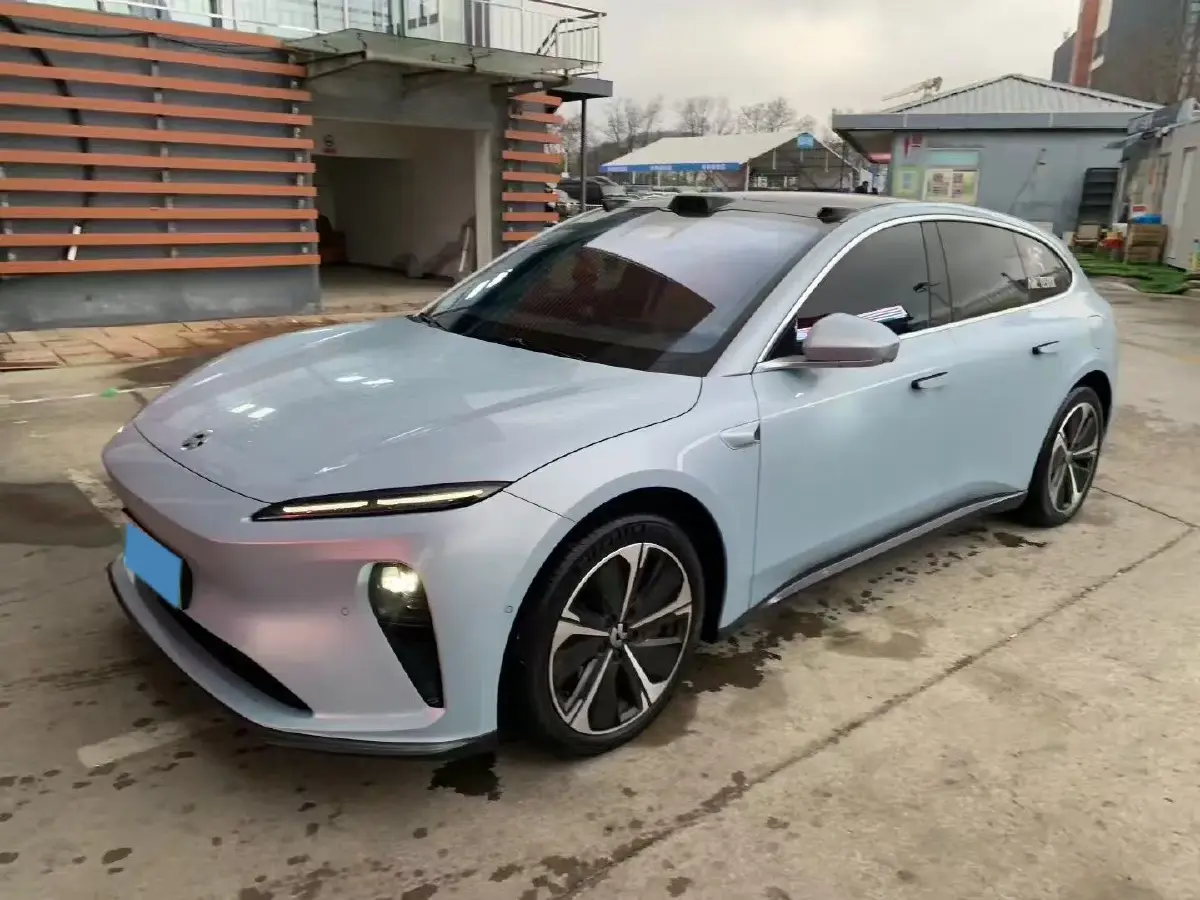2023 NIO ET5T BEV 75KWH