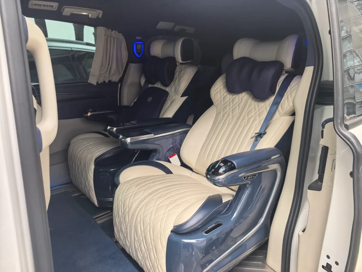 2020 Buick GL8 2.0T 237HP L4 9AT,autocango,china used car exporter,china ev exporter,chinese used car exporter,chinese used ev exporter