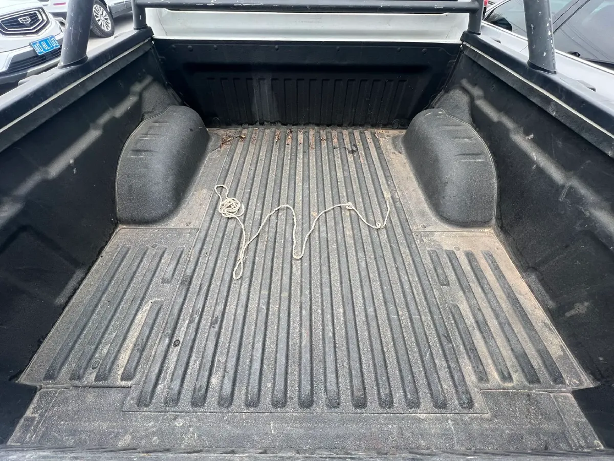 2020 Dongfeng RuiQi 6 2.4L 158HP L4 5MT,autocango,china used car exporter,china ev exporter,chinese used car exporter,chinese used ev exporter