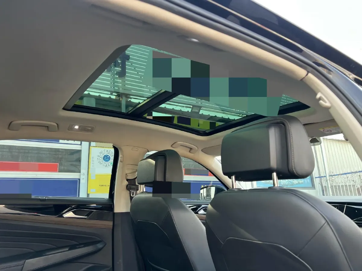 2019 Volvo V40 1.5T 152HP L4 6AT,autocango,china used car exporter,china ev exporter,chinese used car exporter,chinese used ev exporter