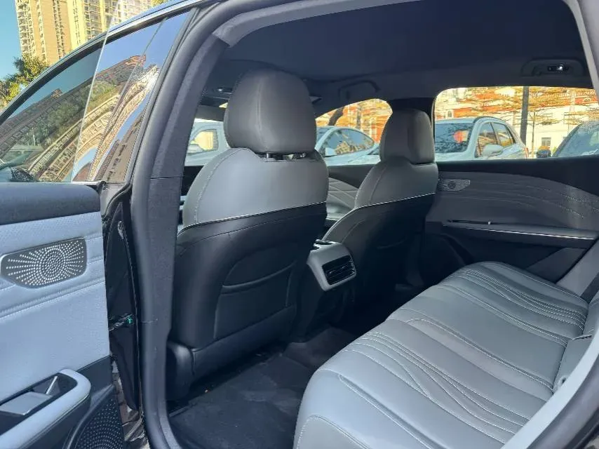 2024 Geely Galaxy E8 BEV 62KWH,autocango,china used car exporter,china ev exporter,chinese used car exporter,chinese used ev exporter