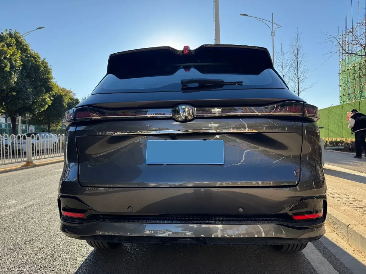 2024 ChangAn CS75 Plus 1.5T 188HP L4 8AT,autocango,china used car exporter,china ev exporter,chinese used car exporter,chinese used ev exporter