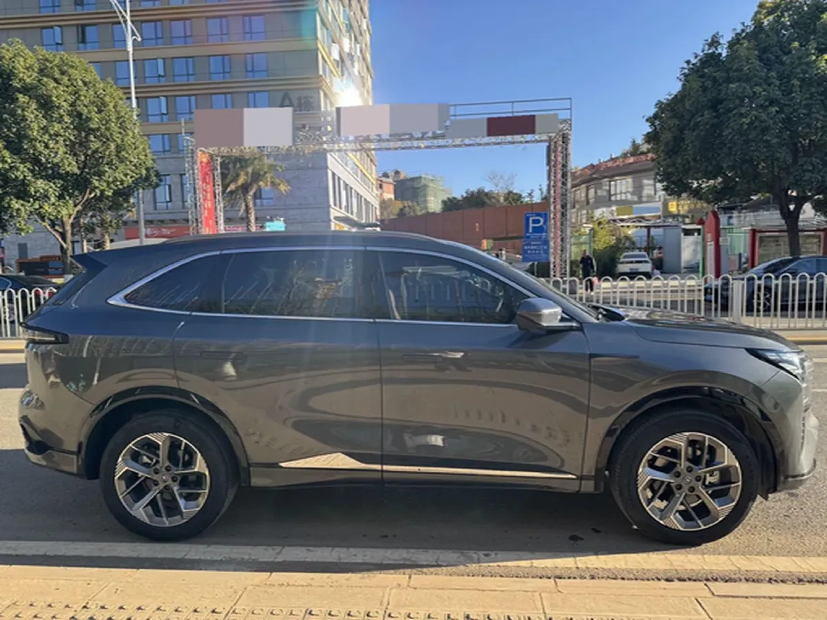 2024 ChangAn CS75 Plus 1.5T 188HP L4 8AT,autocango,china used car exporter,china ev exporter,chinese used car exporter,chinese used ev exporter