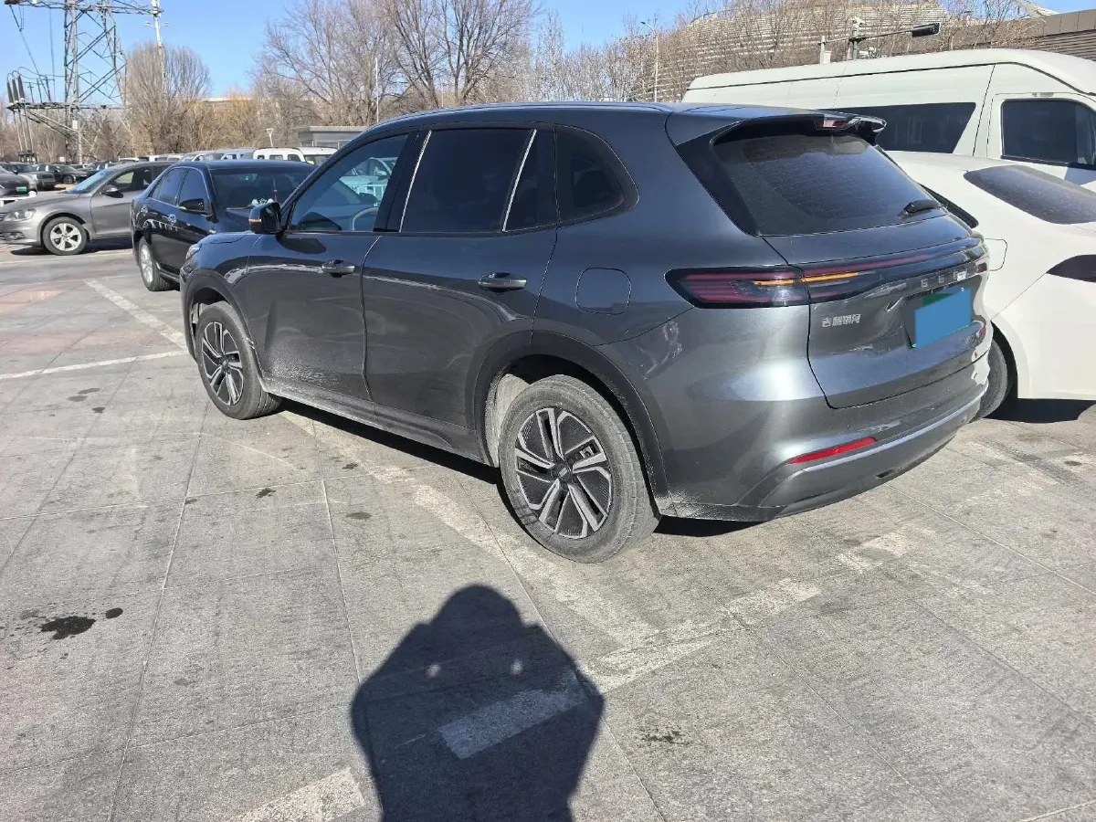 2025 WuLing XingGuangS 1.5L 106HP L4 E-CVT PHEV,autocango,china used car exporter,china ev exporter,chinese used car exporter,chinese used ev exporter