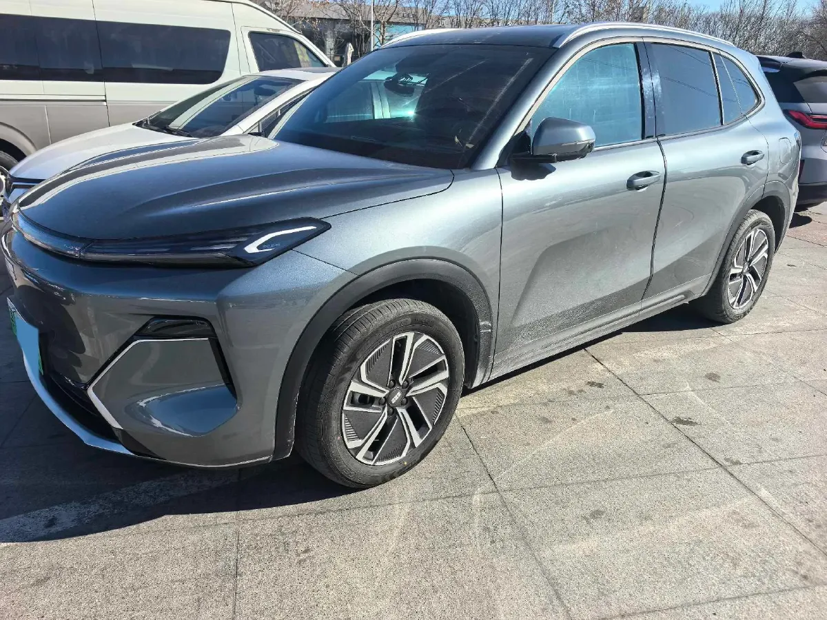 2025 WuLing XingGuangS 1.5L 106HP L4 E-CVT PHEV,autocango,china used car exporter,china ev exporter,chinese used car exporter,chinese used ev exporter