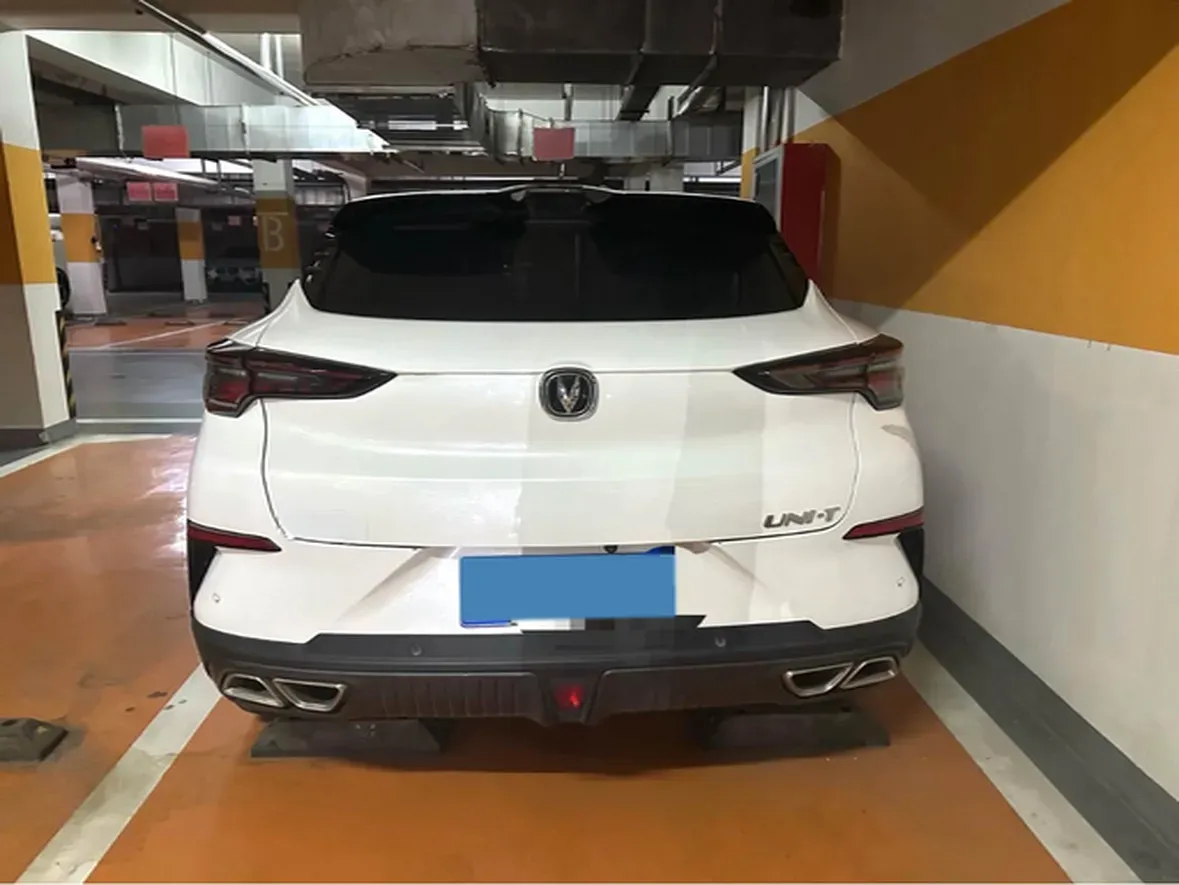 2022 ChangAn UNI-T 1.5T 188HP L4 7DCT,autocango,china used car exporter,china ev exporter,chinese used car exporter,chinese used ev exporter