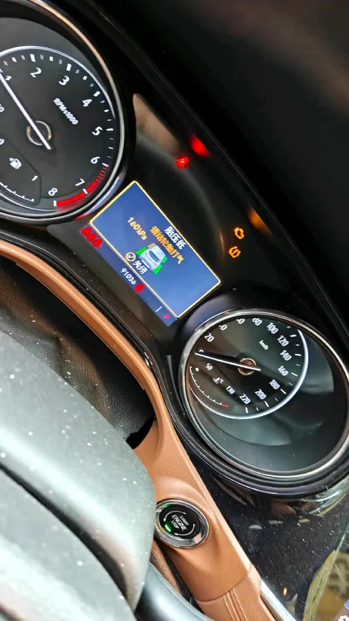 2020 Buick Encore GX 1.3T 165HP L3 CVT,autocango,china used car exporter,china ev exporter,chinese used car exporter,chinese used ev exporter