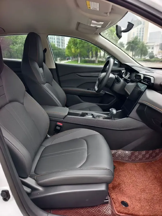 2025 DongFeng Aeolus YiXuan 1.5L 125HP L4 6DCT,autocango,china used car exporter,china ev exporter,chinese used car exporter,chinese used ev exporter