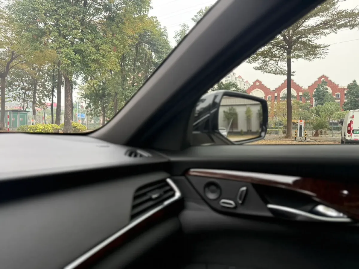 2020 Cadillac CT6 2.0T 241HP L4 10AT,autocango,china used car exporter,china ev exporter,chinese used car exporter,chinese used ev exporter