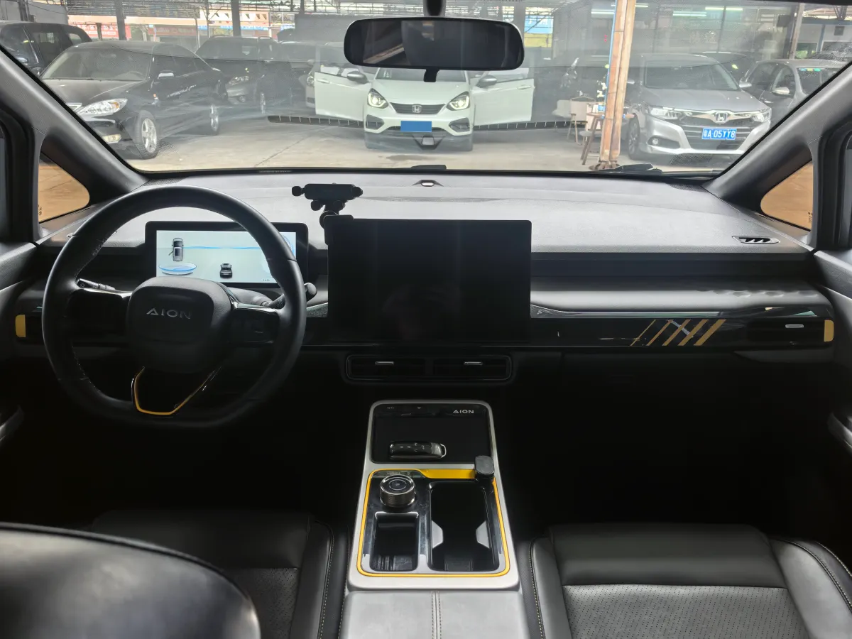 2022 Geely Okavango 1.8T 184HP L4 7DCT,autocango,china used car exporter,china ev exporter,chinese used car exporter,chinese used ev exporter