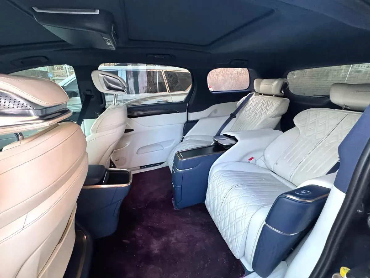 2020 Buick GL8 2.0T 237HP L4 9AT,autocango,china used car exporter,china ev exporter,chinese used car exporter,chinese used ev exporter