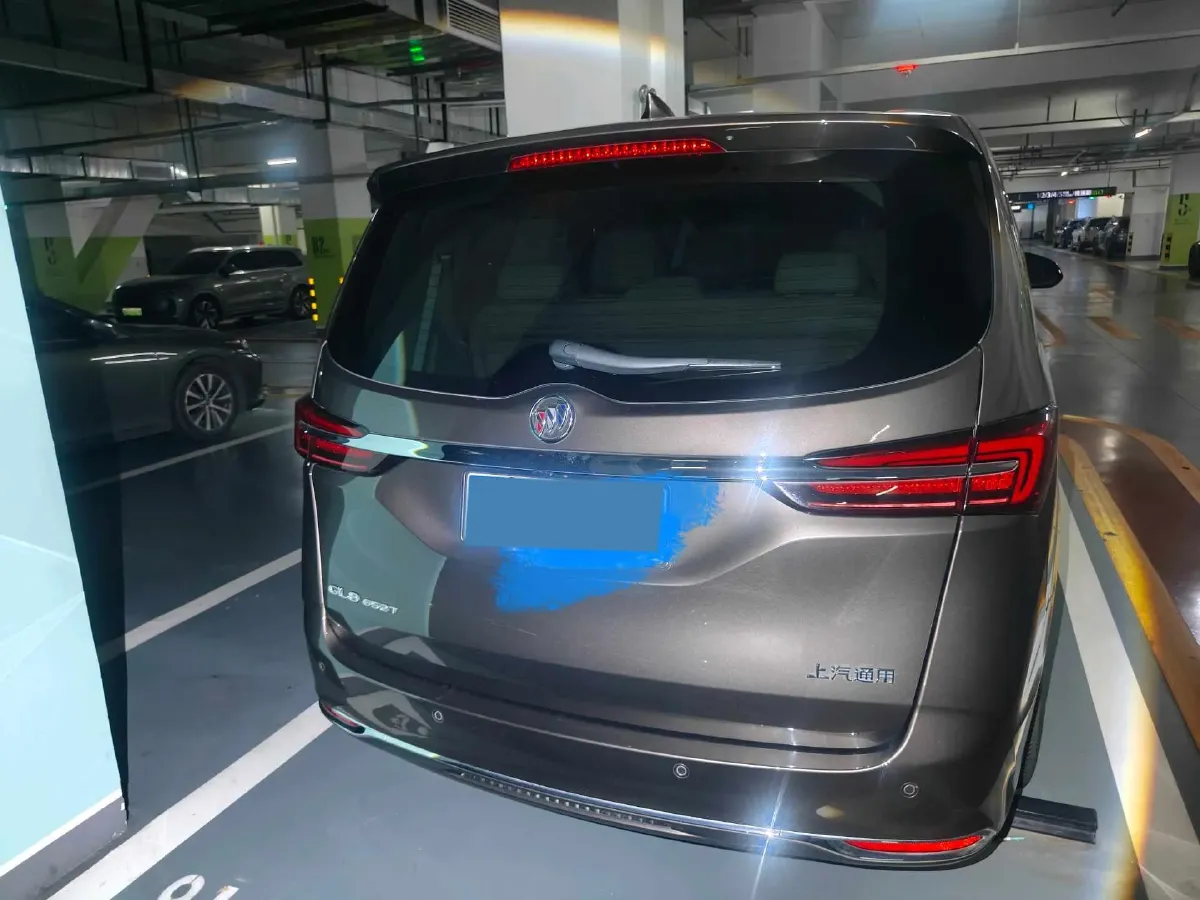 2021 Buick GL8 2.0T 237HP L4 9AT,autocango,china used car exporter,china ev exporter,chinese used car exporter,chinese used ev exporter