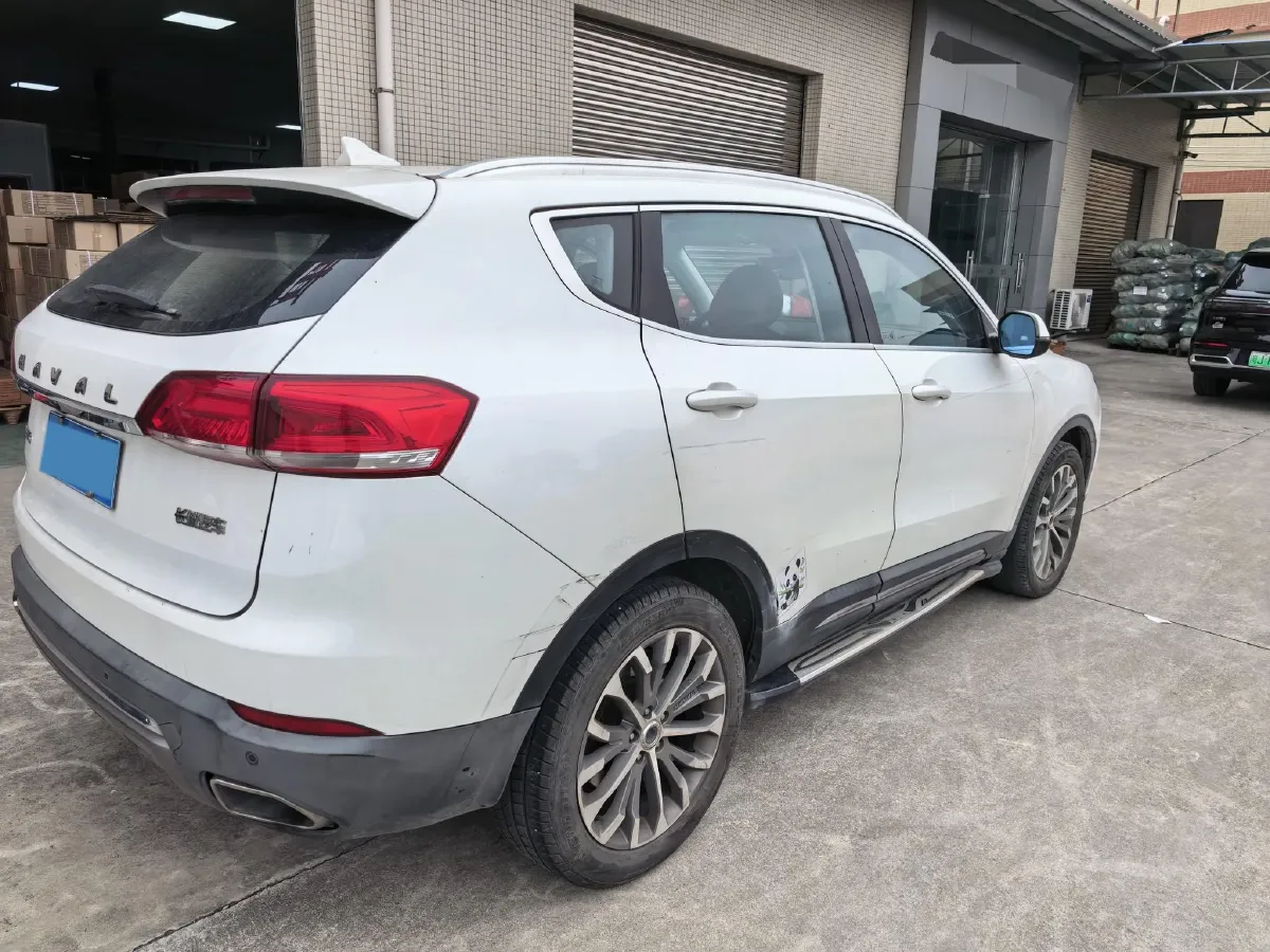 2017 Haval H6 1.5T 169HP L4 7DCT,autocango,china used car exporter,china ev exporter,chinese used car exporter,chinese used ev exporter