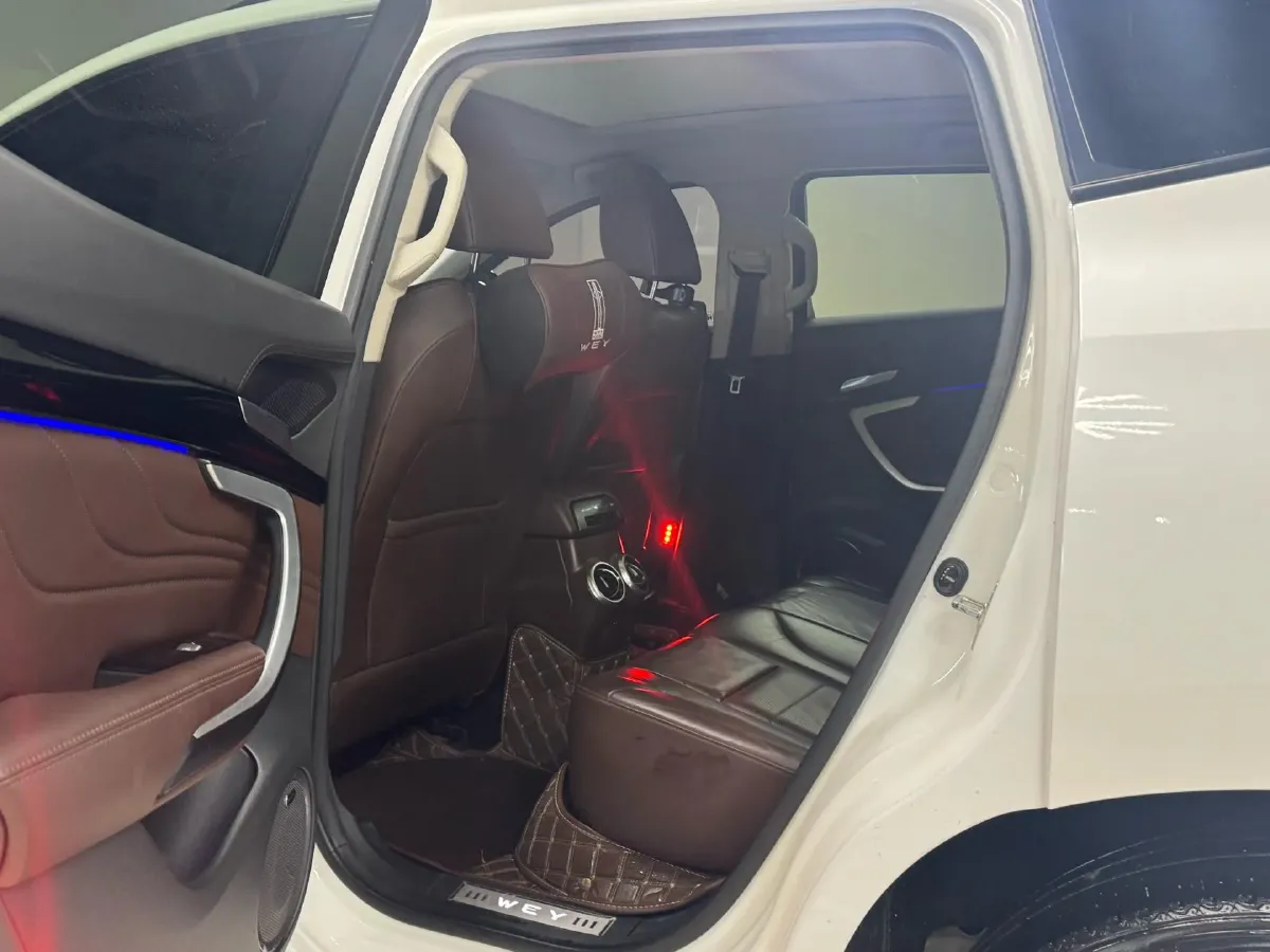 2017 WEY VV7 2.0T 234HP L4 7DCT,autocango,china used car exporter,china ev exporter,chinese used car exporter,chinese used ev exporter